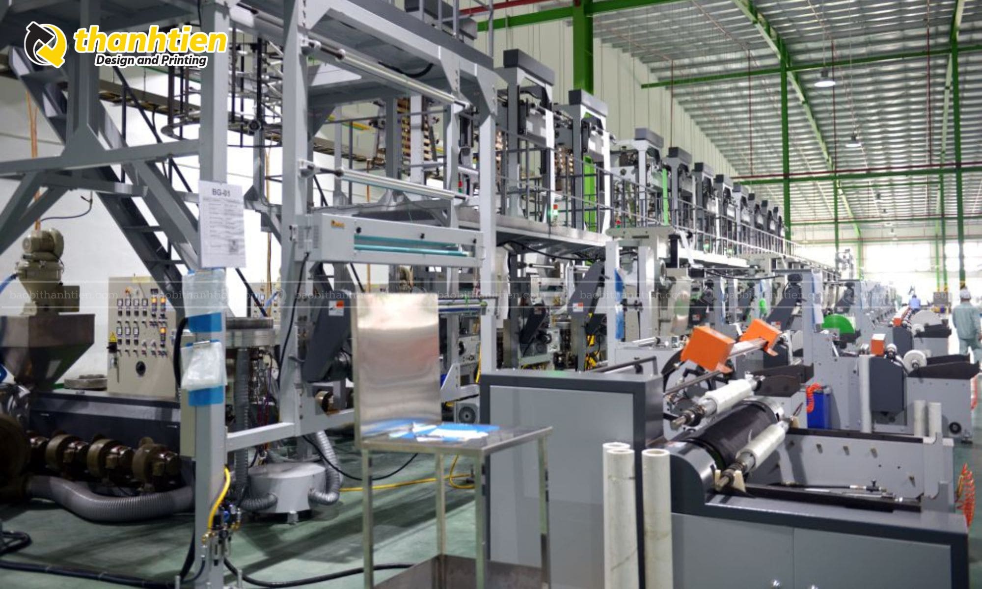 Xưởng sản xuất bao bì đựng mặt nạ, mỹ phẩm