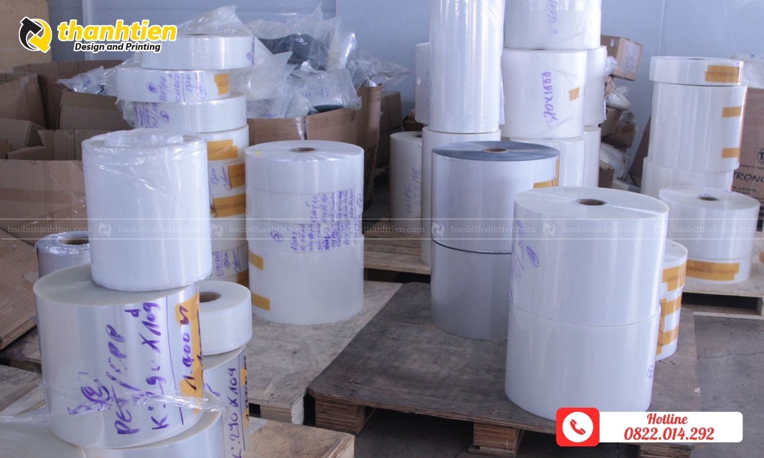 Cuộn màng dùng để sản xuất bao bì nhựa tại Thành Tiến