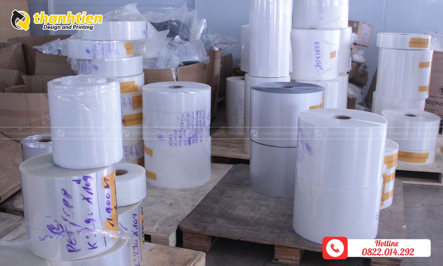 Cuộn màng nhựa dùng để sản xuất bao bì đựng hạt hướng dương
