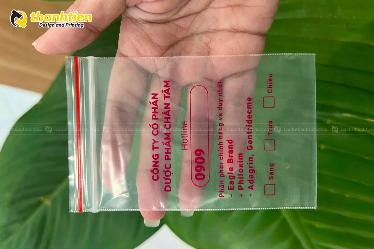 Túi zip chỉ đỏ, viền đỏ