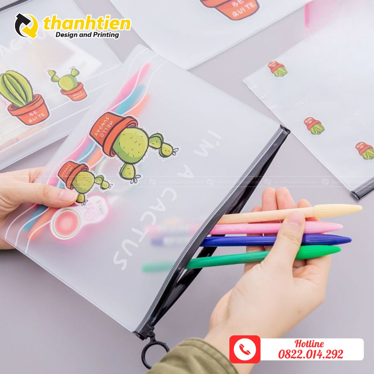 Túi zip đựng bút in hình