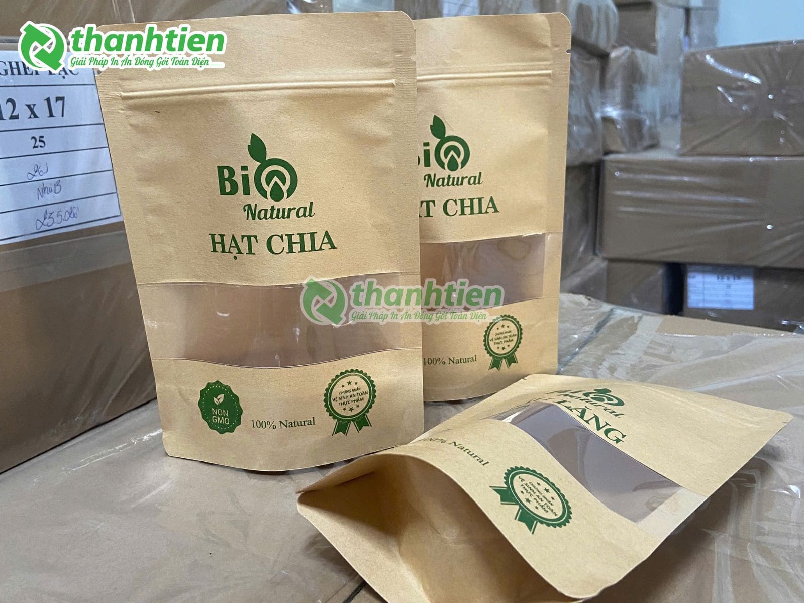 In t&uacute;i zip giấy c&oacute; cửa sổ