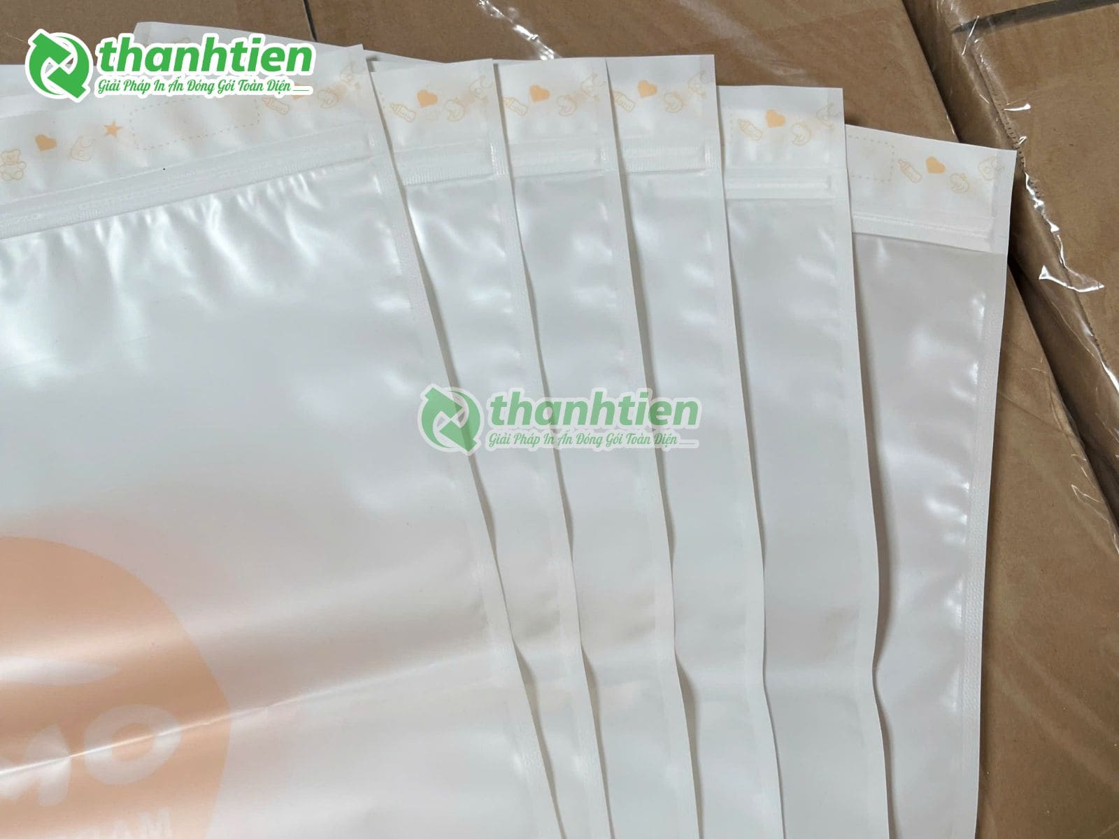 t&uacute;i zip kho&aacute; k&eacute;o in h&igrave;nh